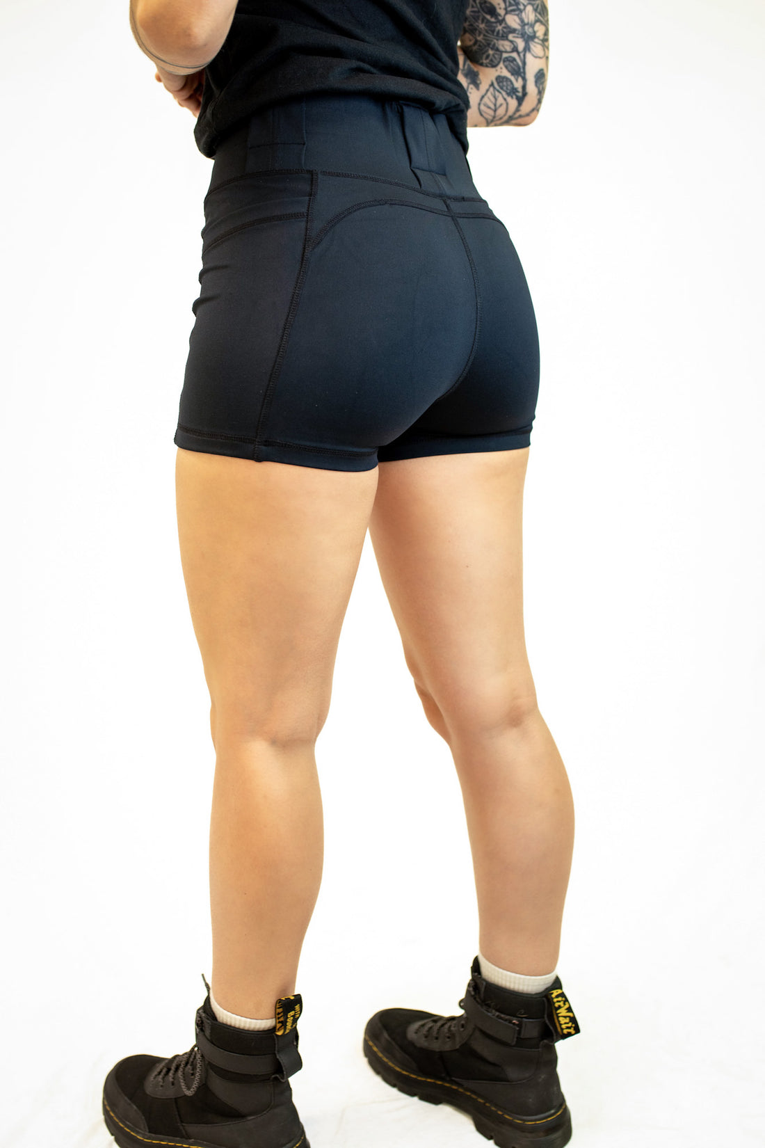 Women's High Rise Curvy Carry Shorts, 3" inseam - Black