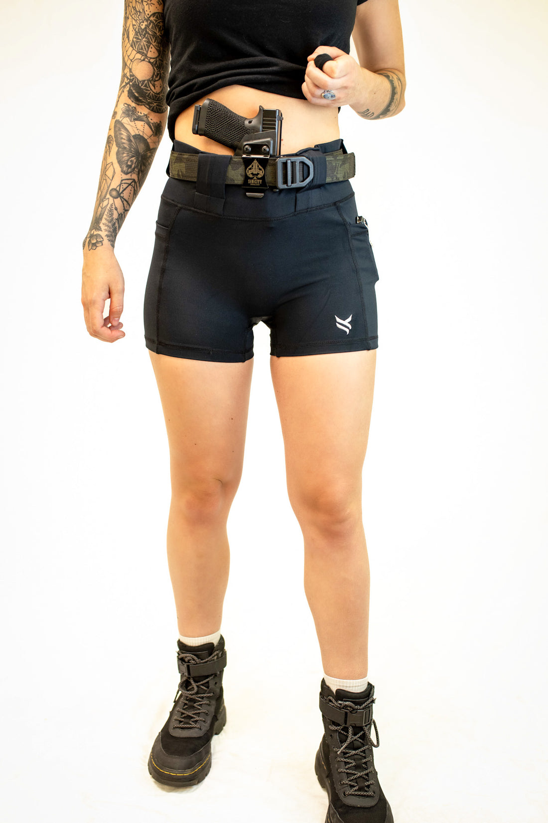 Women's High Rise Curvy Carry Shorts, 3" inseam - Black